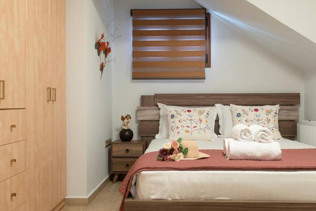 Coast Horizon Apartment Romanos  Екстериор снимка