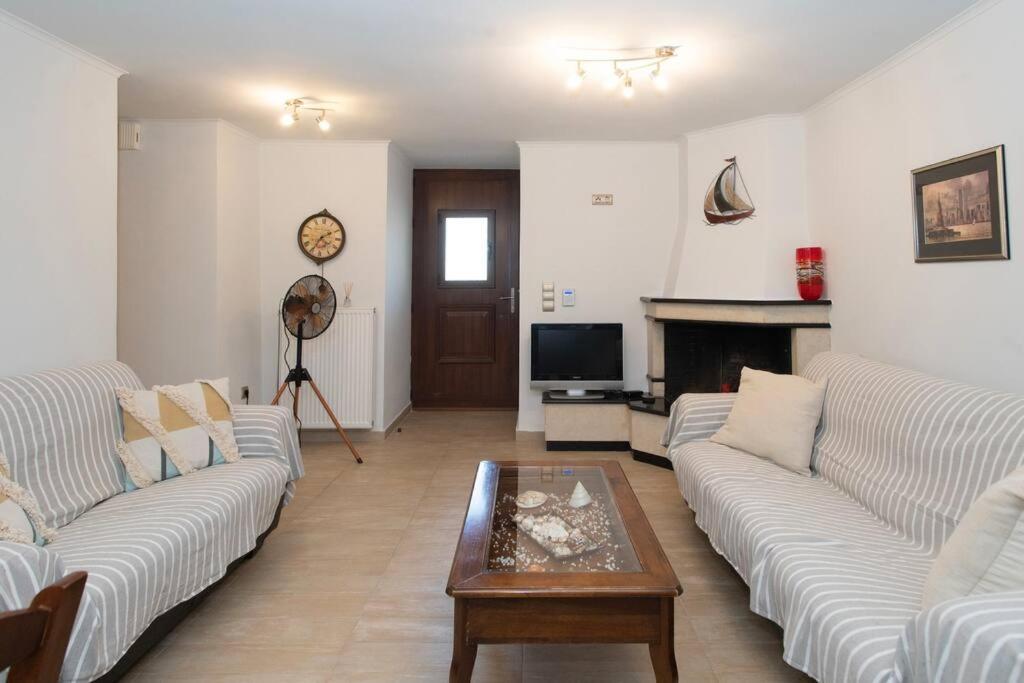 Coast Horizon Apartment Romanos  Екстериор снимка