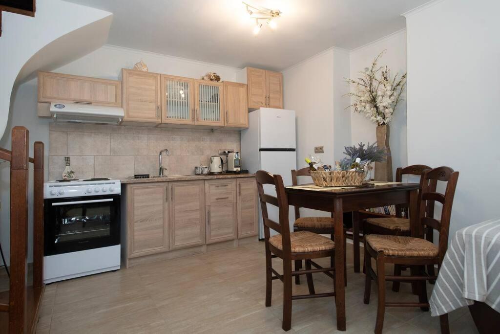 Coast Horizon Apartment Romanos  Екстериор снимка