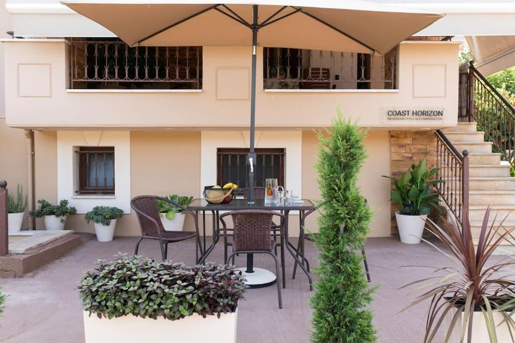 Coast Horizon Apartment Romanos  Екстериор снимка